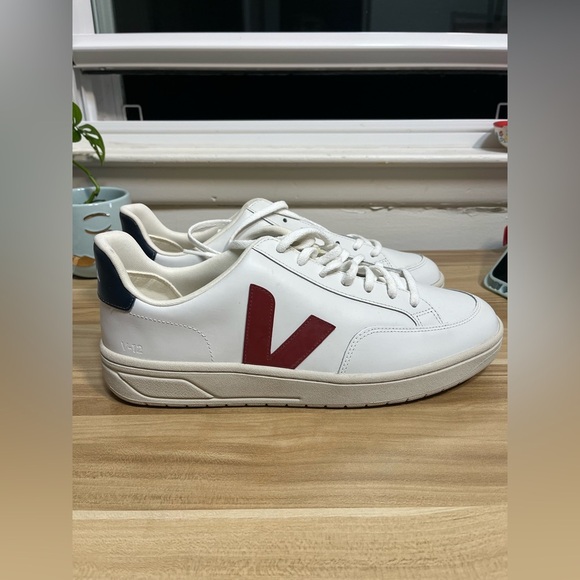 VEJA V-12 Men's - Picture 7 of 10